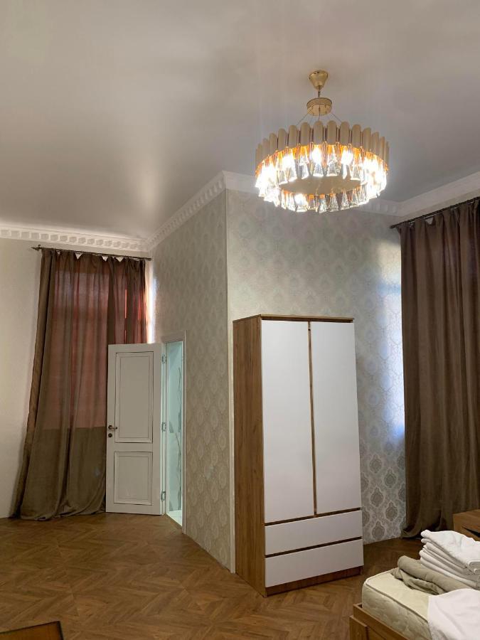 Mini Hotel Amra Pizunda Bagian luar foto