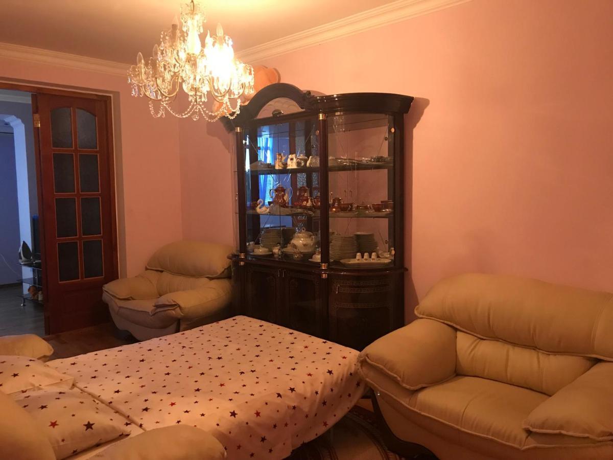 Mini Hotel Amra Pizunda Bagian luar foto