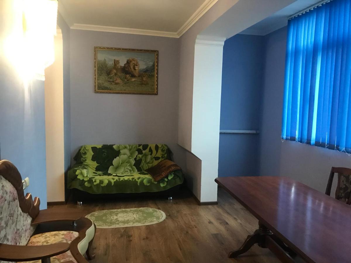 Mini Hotel Amra Pizunda Bagian luar foto