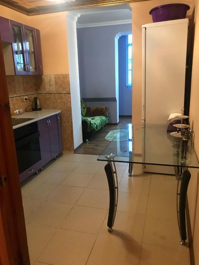 Mini Hotel Amra Pizunda Bagian luar foto